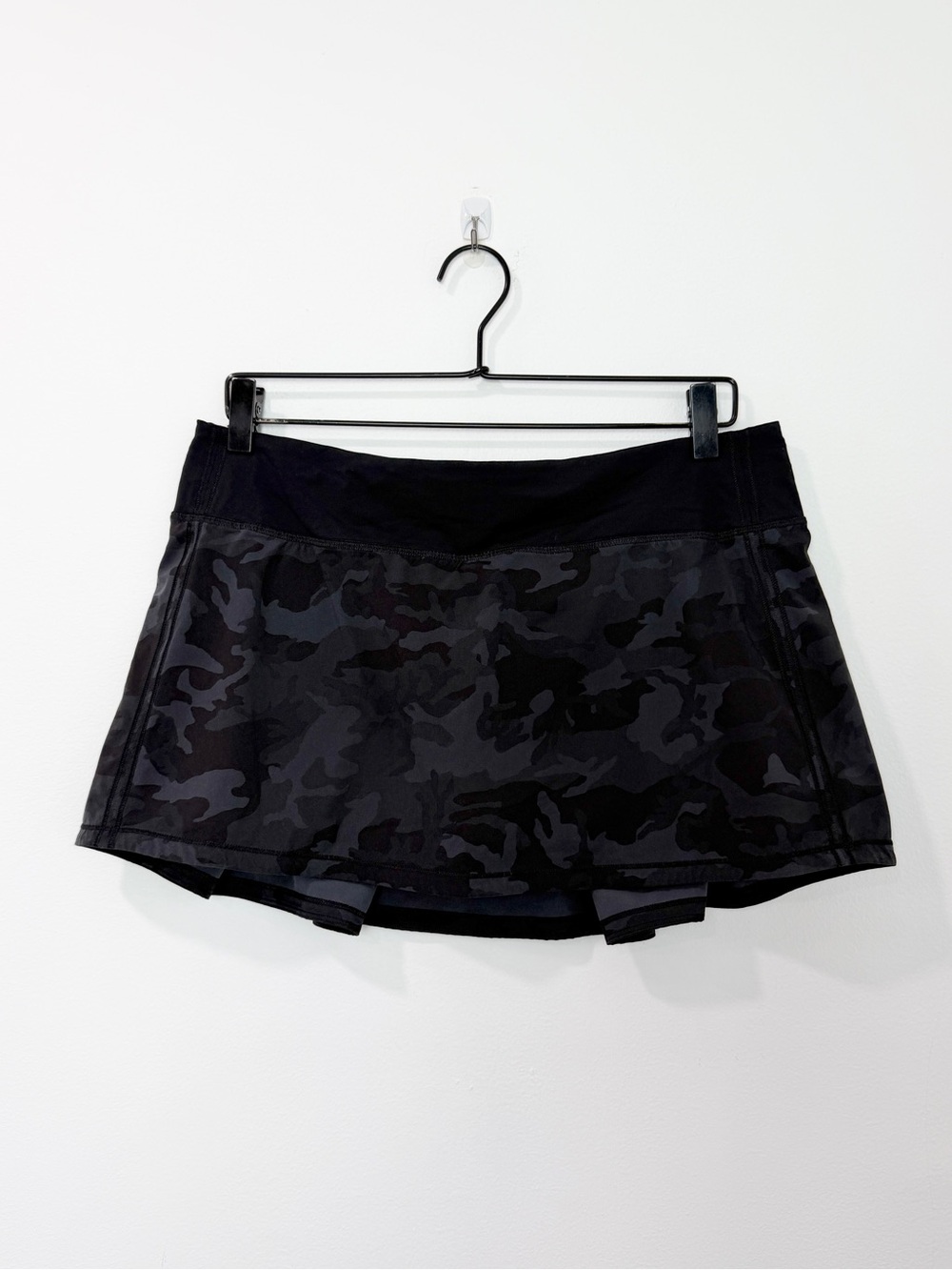 Lululemon Pace Rival Skirt No Panels 13" Incognito Camo Multi Grey size 10